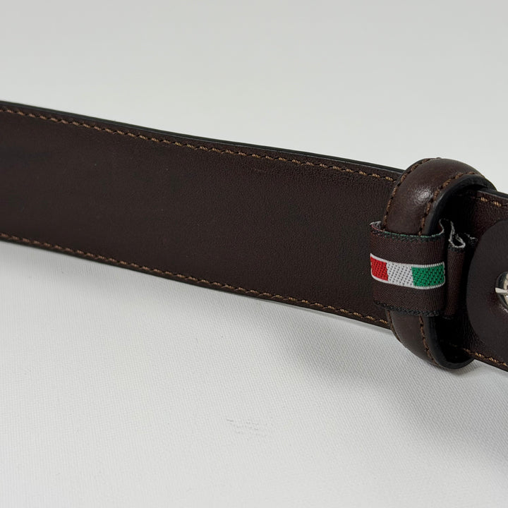 Elegant italienskt läderbälte i mycket gott skick