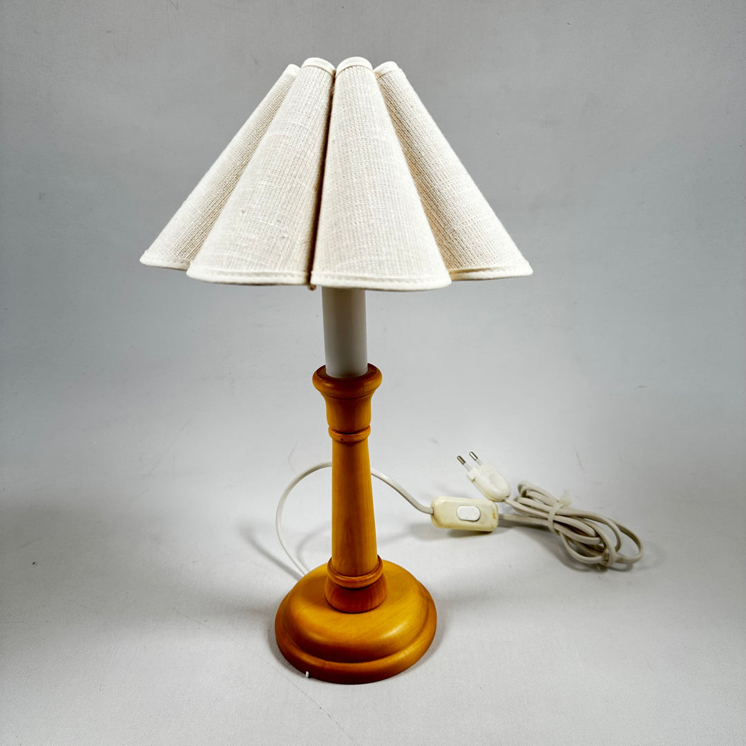 Retro Bordslampa med Träfot och Textilskärm