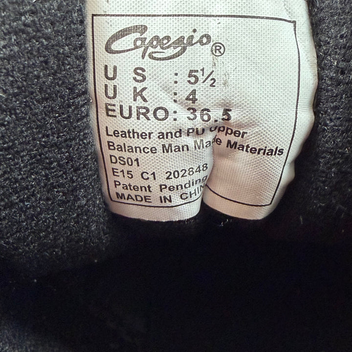 Stilrena dansskor Capezio i läder