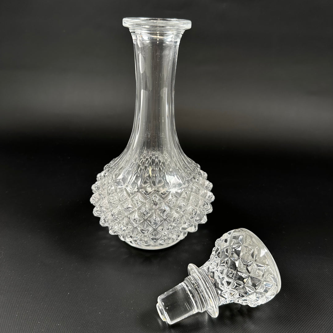 Elegant tidslös retro kristallkaraff i glas