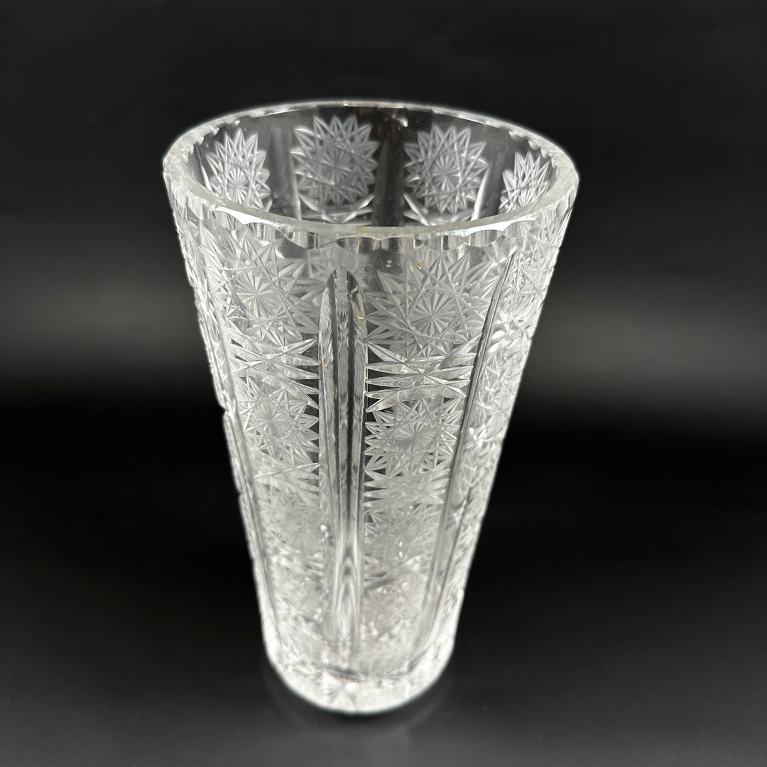 Retro etsad glasvas med geometriskt mönster