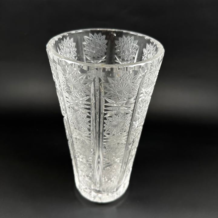 Retro etsad glasvas med geometriskt mönster