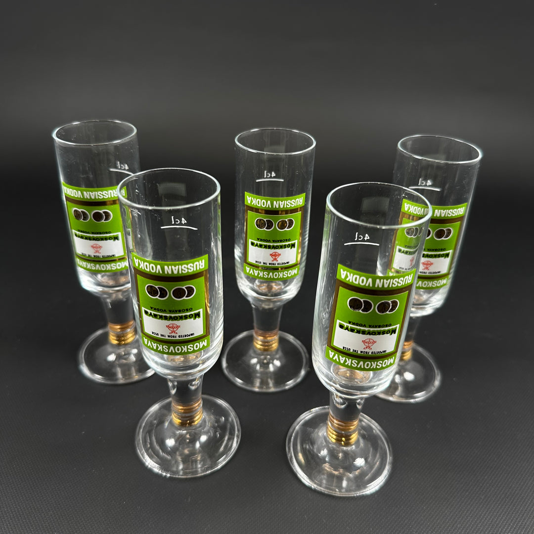 Retro Moskovskaya Vodkaglas i Flaskform