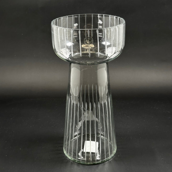 Elegant glasvas från Åbbströmshaga i utmärkt skick