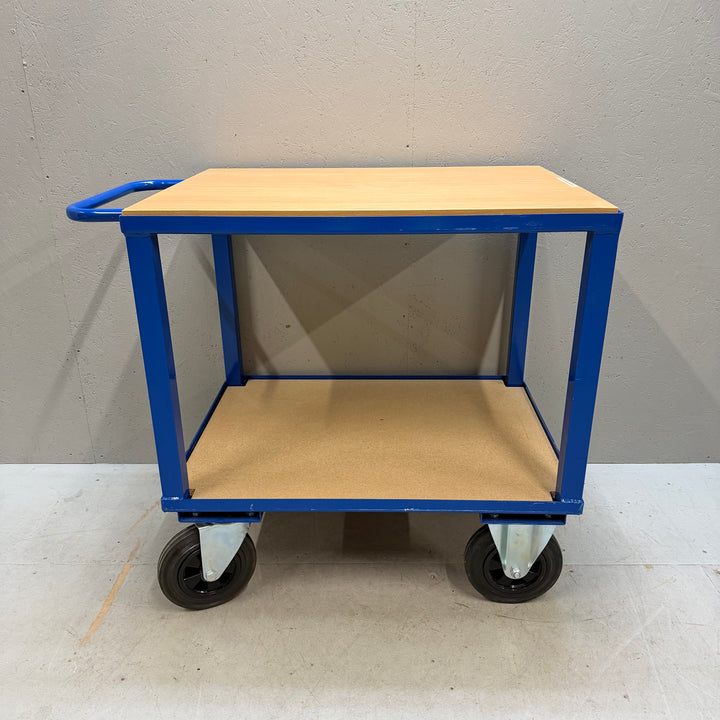 Robust verkstadsvagn i blå metall