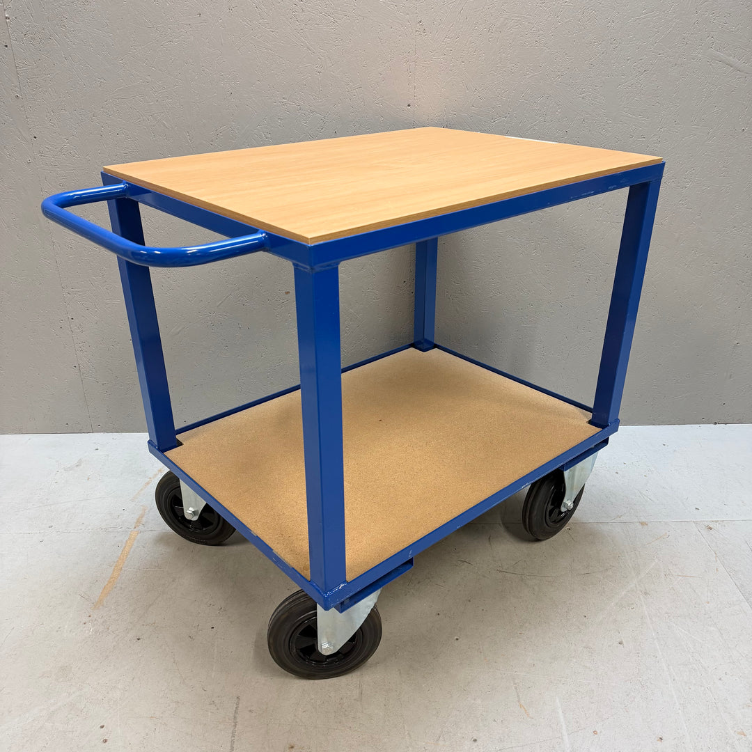 Robust verkstadsvagn i blå metall