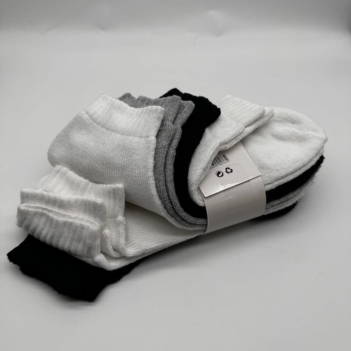 Svarta komfortabla strumpor 6 - pack - Homy Secondhand Online