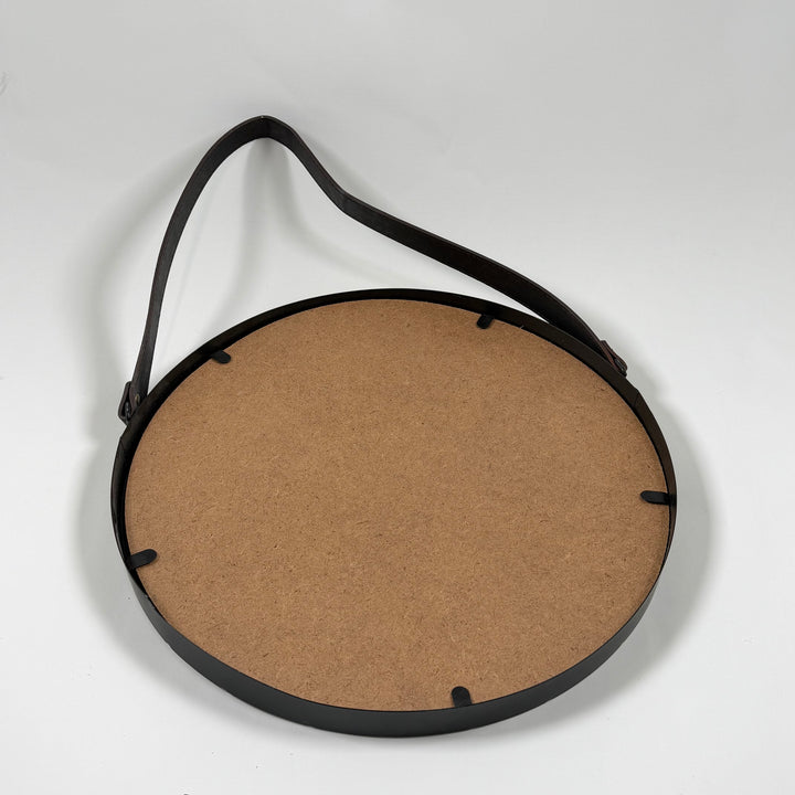 Rund retro spegel med svart ram och läderband