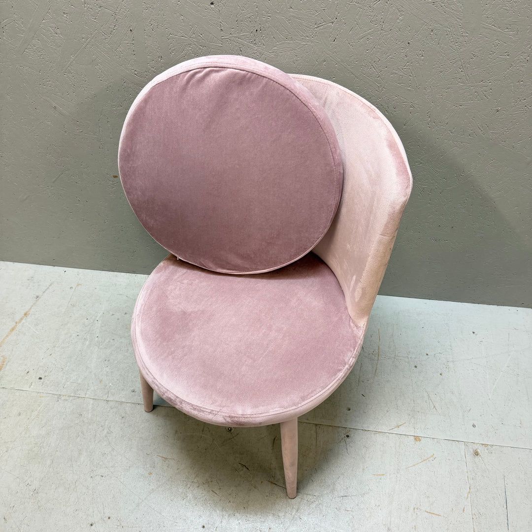 Rosa retrostol i sammet midcentury-design