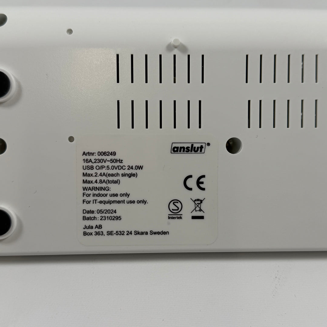 Anslut USB-laddningsstation med vägguttag