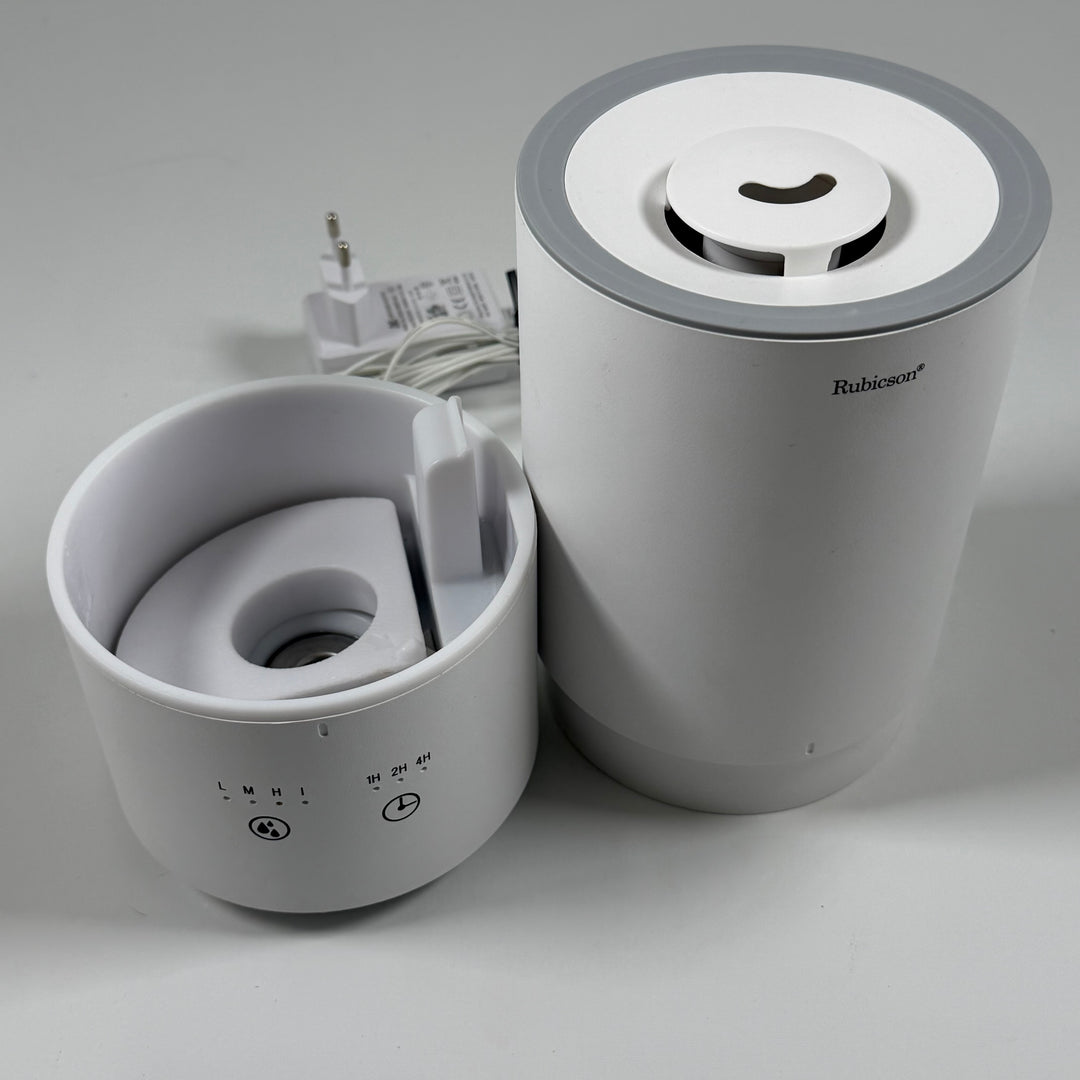 Elegant luftfuktare från Rubicon i plast