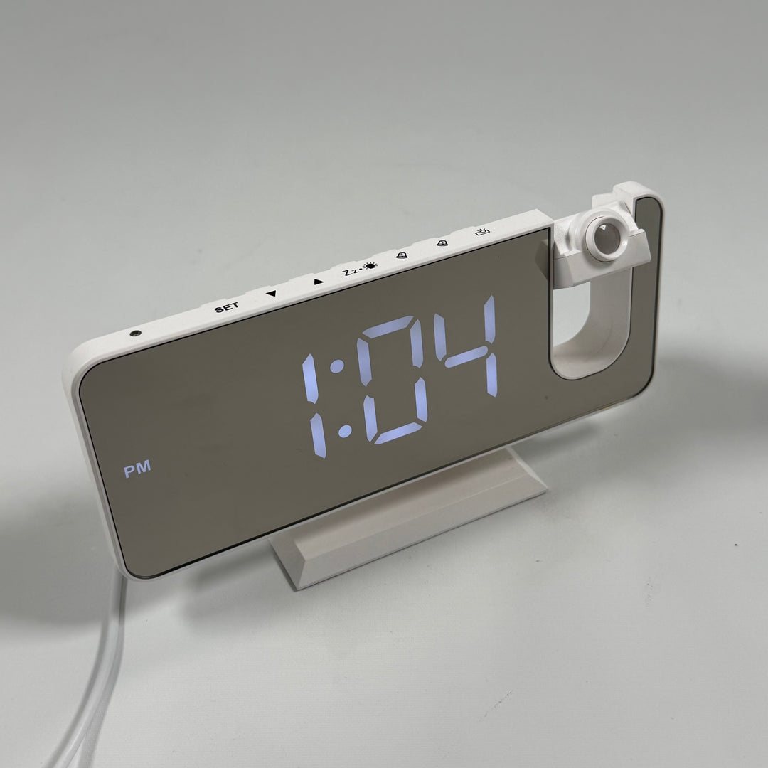 Modern väckarklocka med blå LED-display