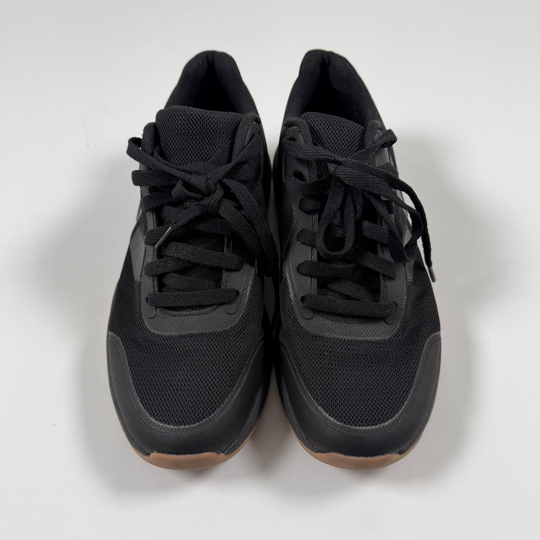 SOC sneakers i svart syntet textil storlek 41