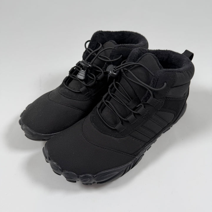 Svarta vinterstövlar med varmt foder 39