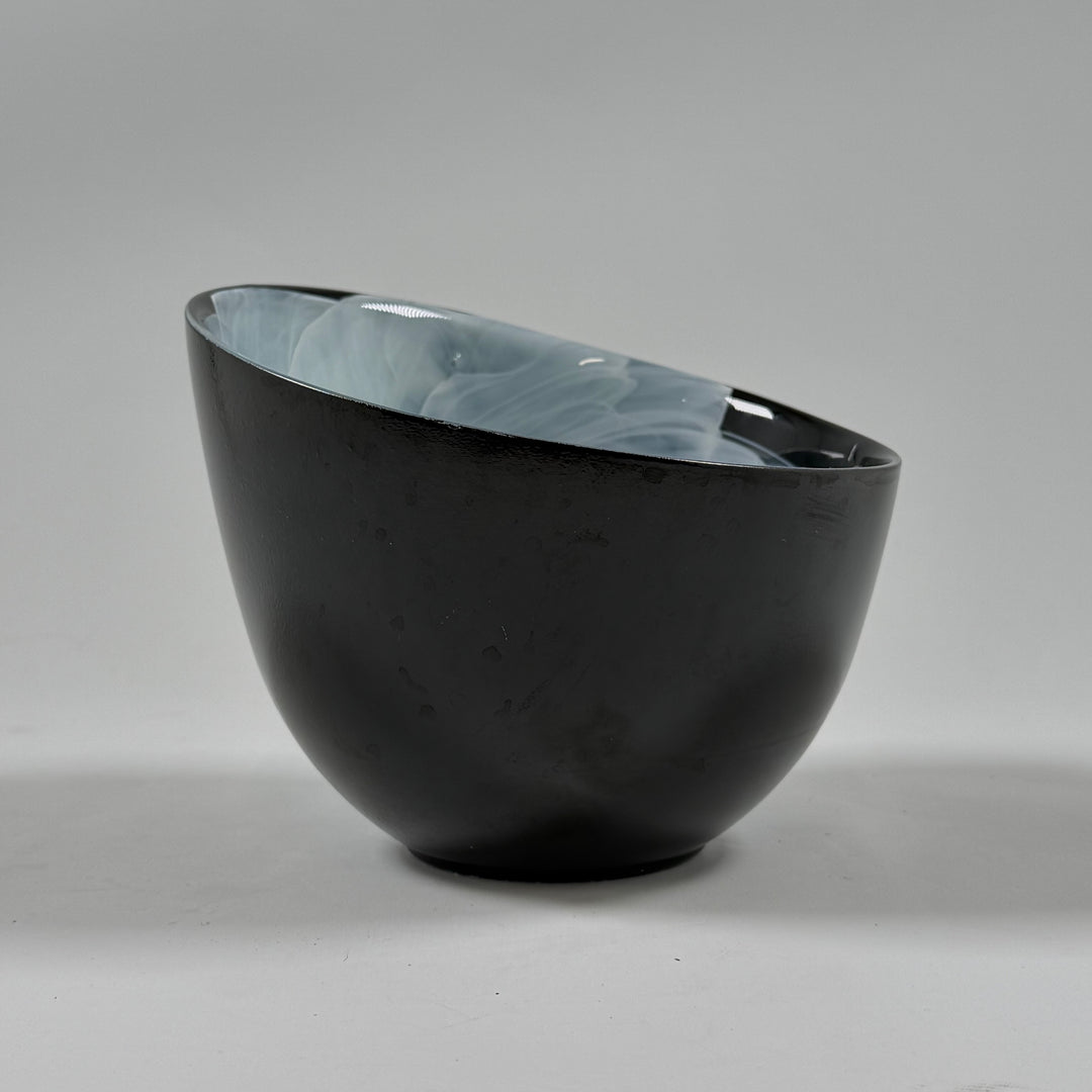 Sofistikerad svart och blå glasskål