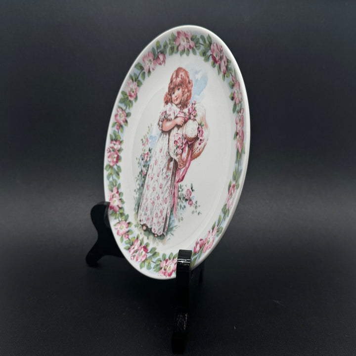 Vintage porslinstallrik med flickmotiv och blommor - Homy Secondhand Online