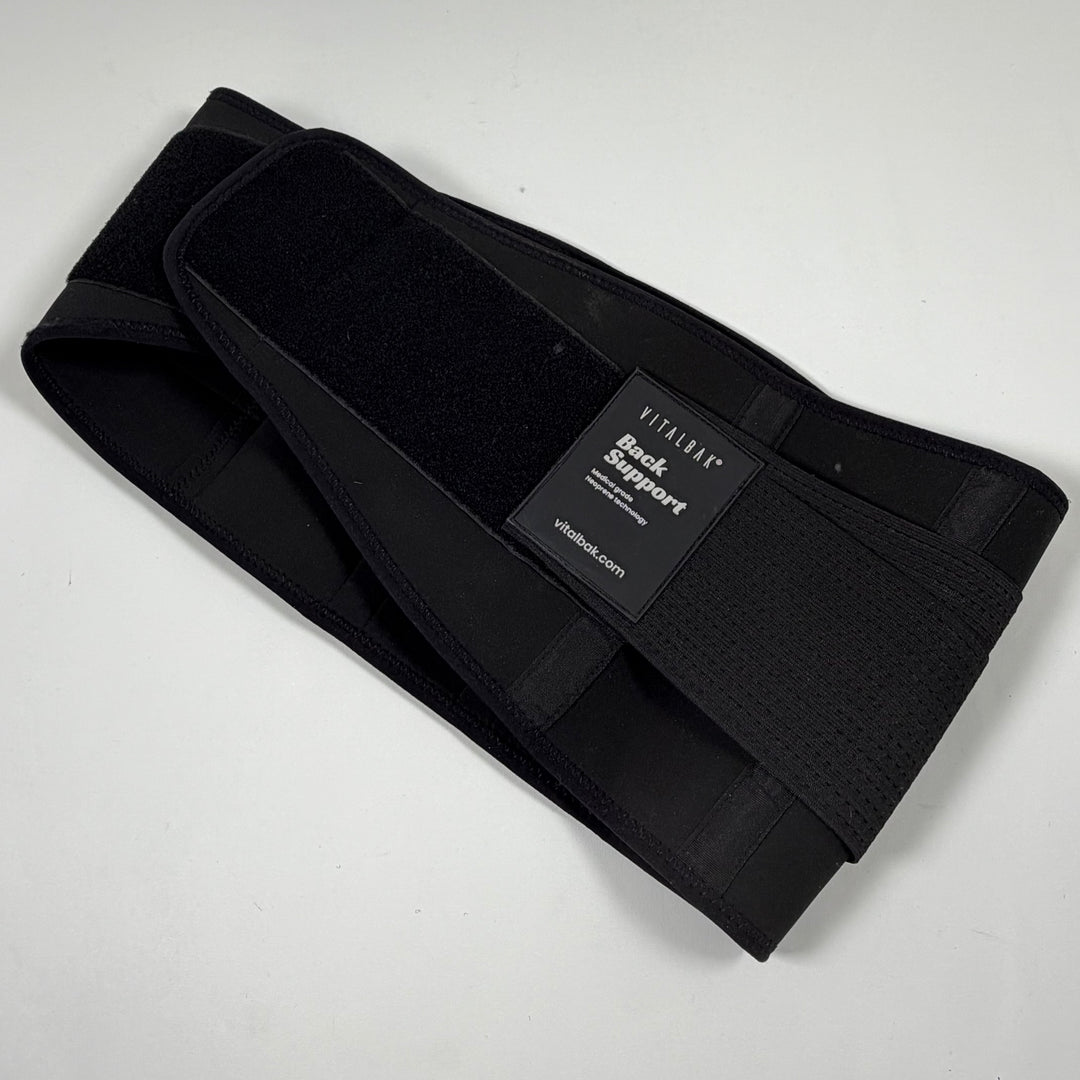 VITALABS justerbart ryggstöd i svart textil