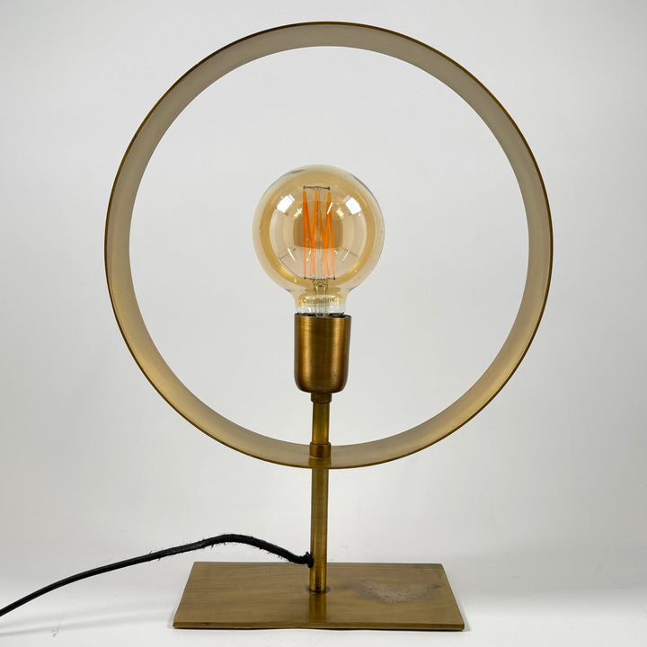 Modern mässingsfärgad bordslampa PR Home