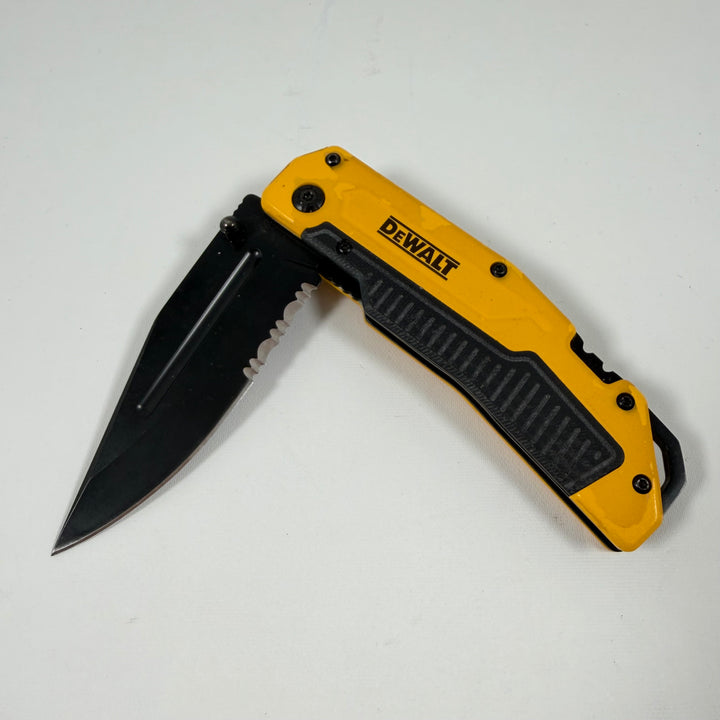Dewalt fällkniv med svart blad och gul handtag