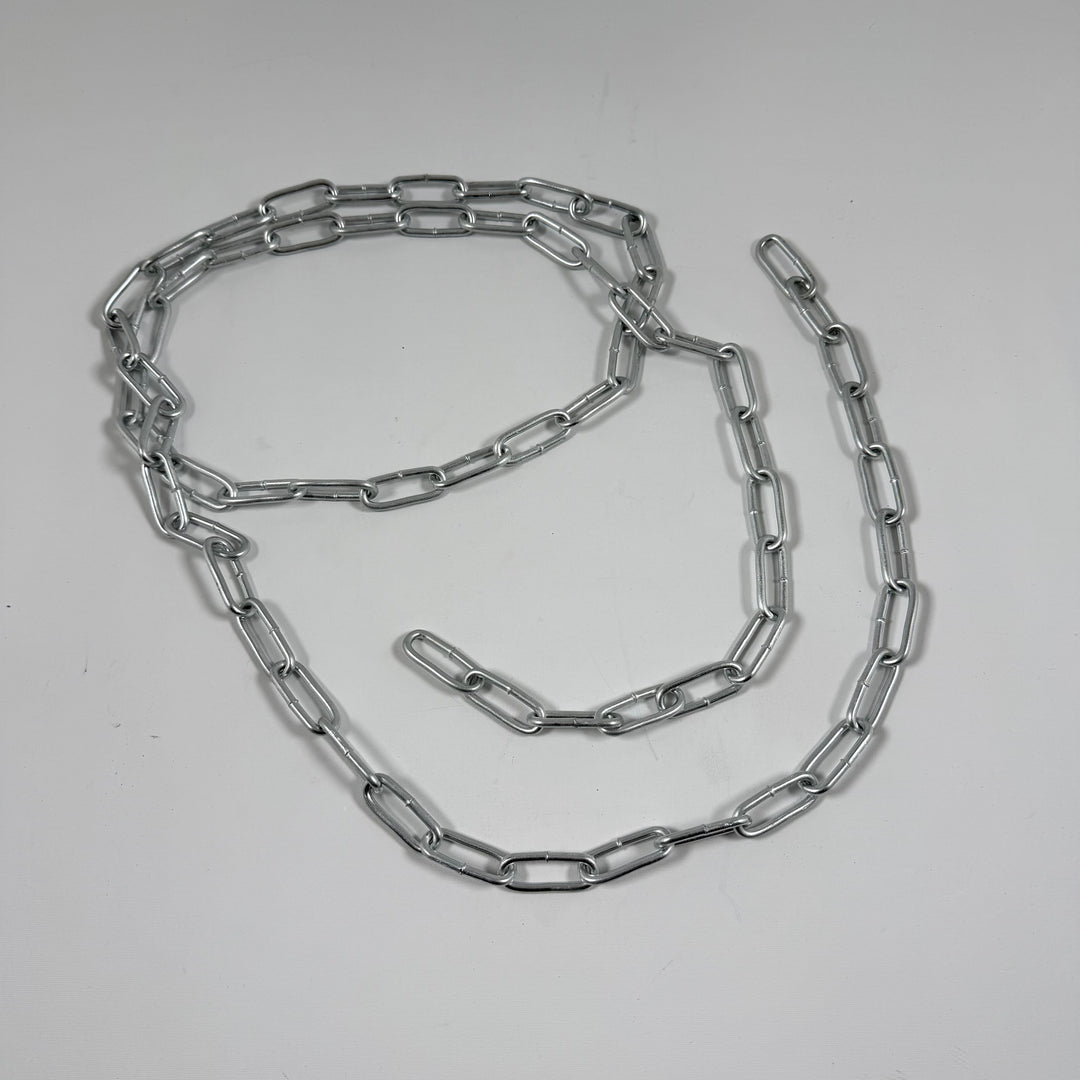 Robust metallkedja för mångsidig användning