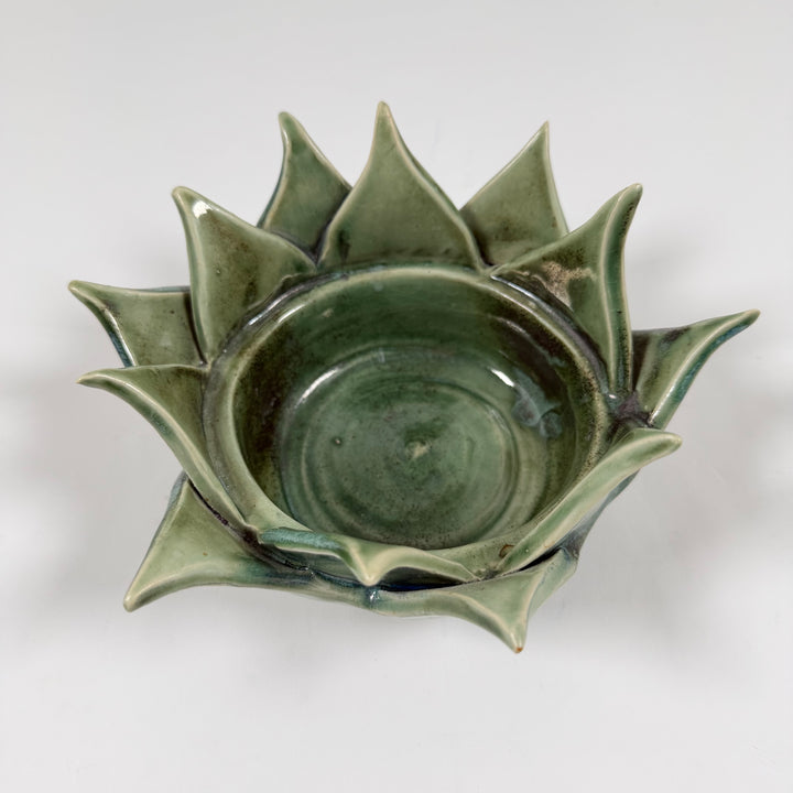 Retro keramikskål i unikt grönt glaserat utförande