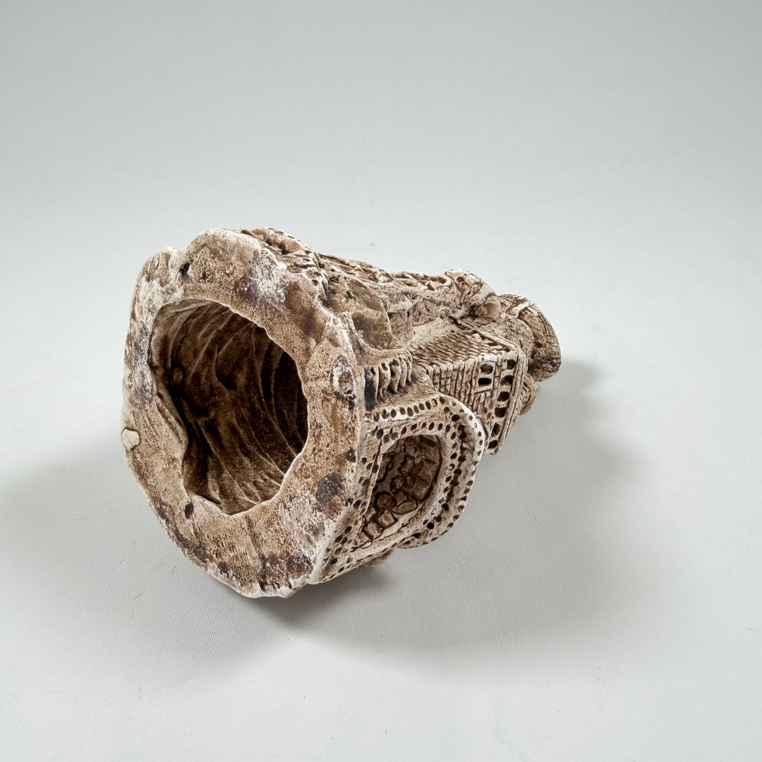 Unik miniatyrskulptur av historisk byggnad