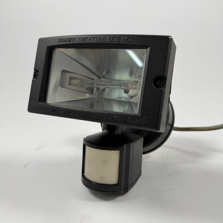 Massive retro halogenstrålkastare med rörelsesensor