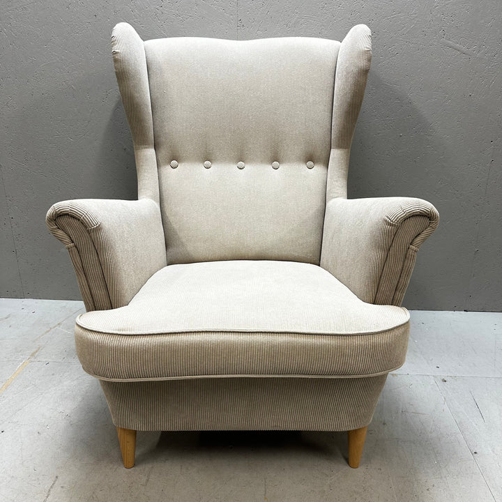 Elegant IKEA-fåtölj i återvunnen polyester