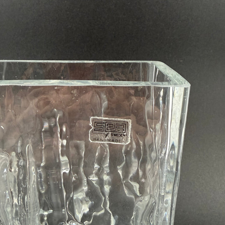 Elegant rektangulär glasvas SEA Sweden modern