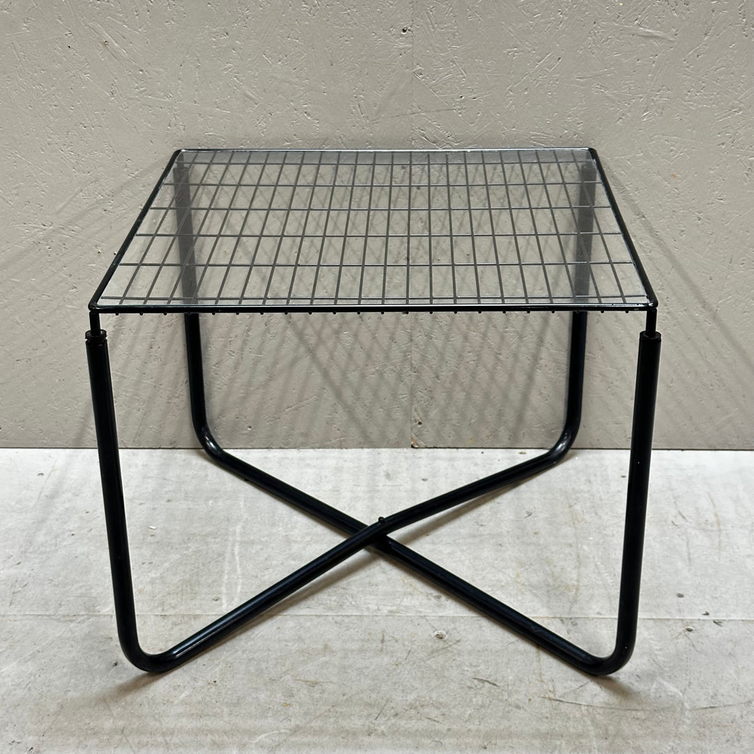 Elegant retro metallsidobord i utmärkt skick