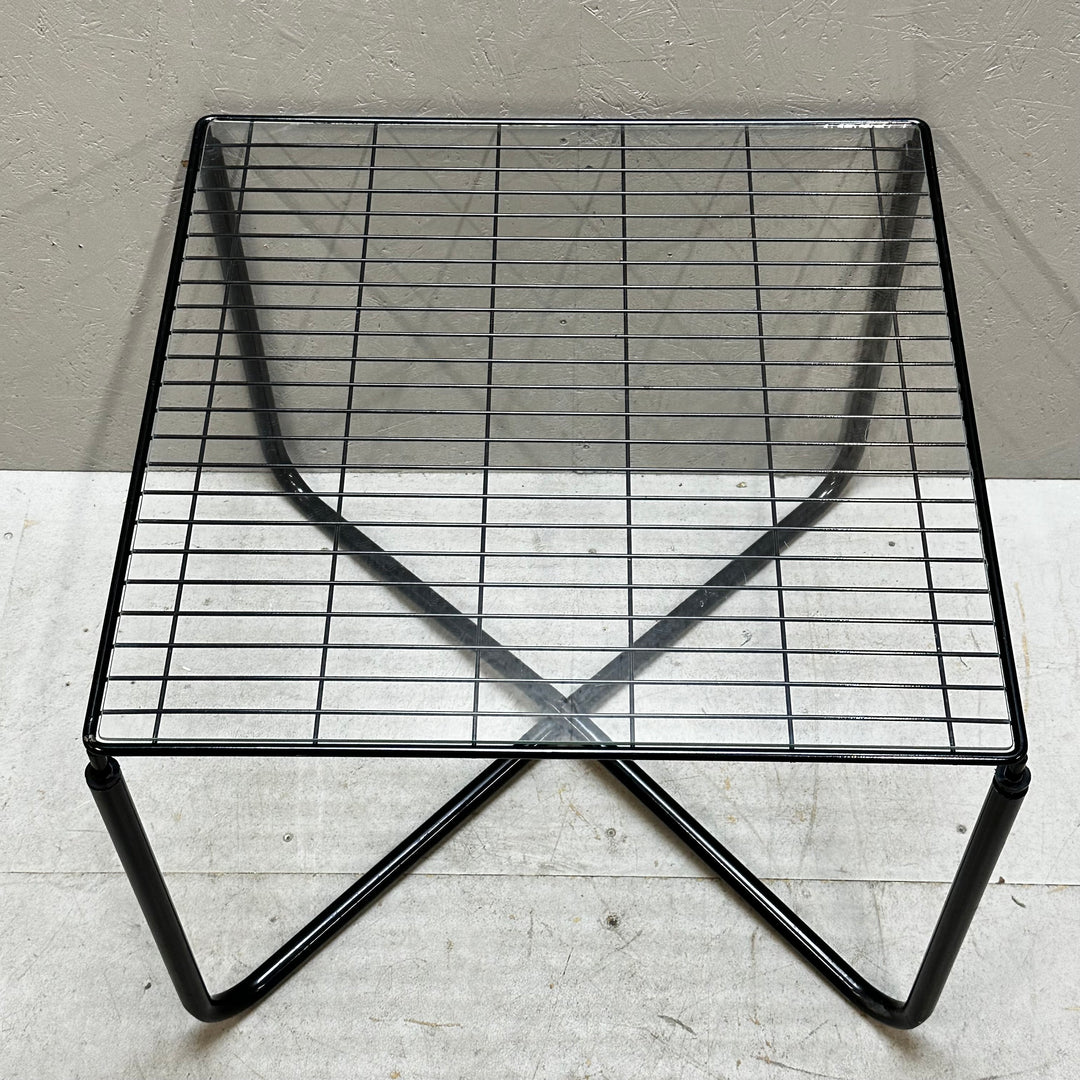 Elegant retro metallsidobord i utmärkt skick