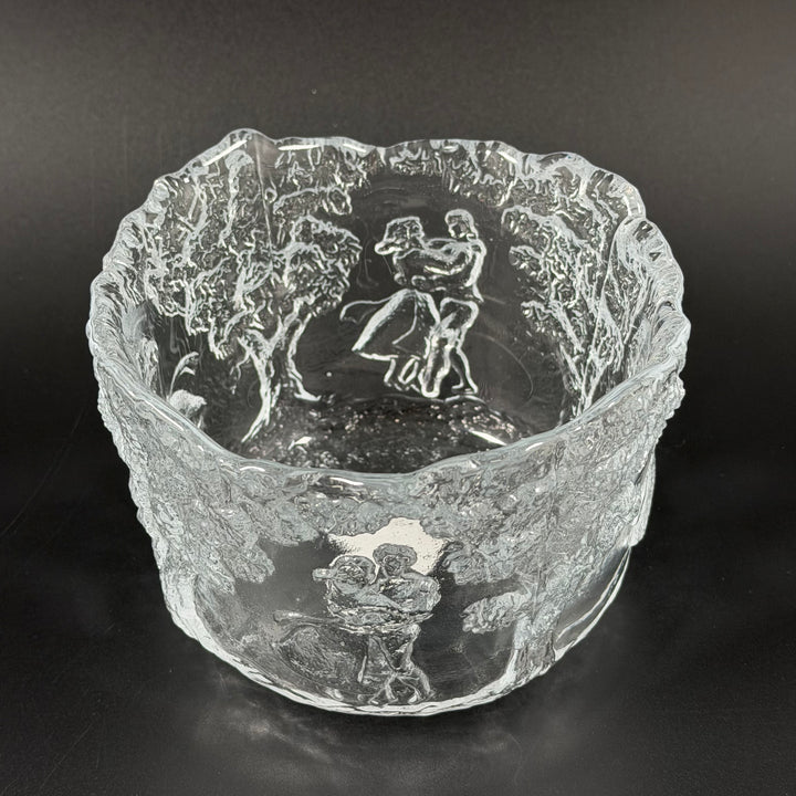 Unik retro Kosta Bida glasvas med etsade motiv