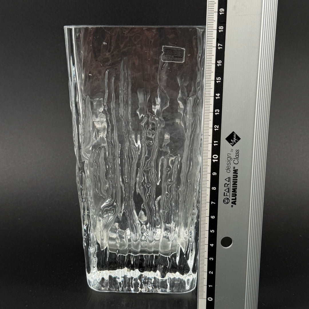 Elegant rektangulär glasvas SEA Sweden modern