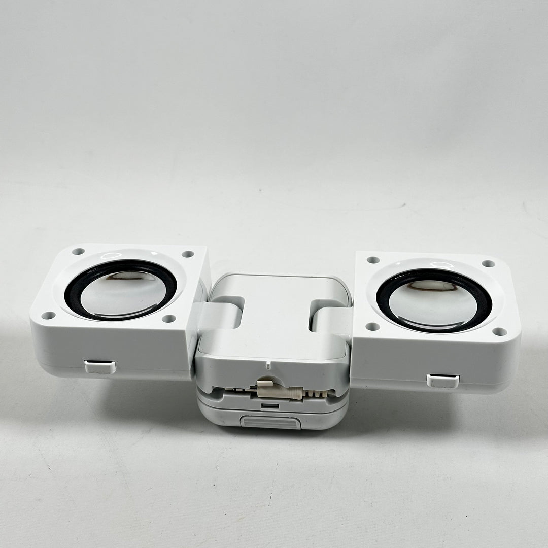 Kompakt högtalarsystem från Sharp i plast