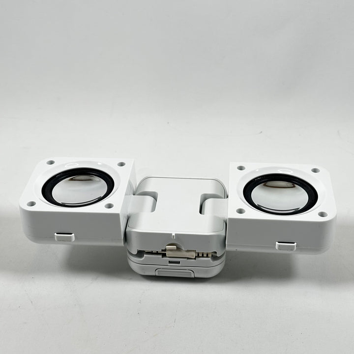 Kompakt högtalarsystem från Sharp i plast