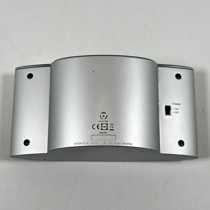 Solcellsdriven modern väckarklocka i plast