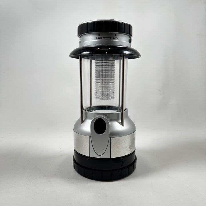 Elegant LED-lanterna för inom- och utomhusbruk