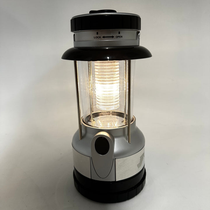 Elegant LED-lanterna för inom- och utomhusbruk