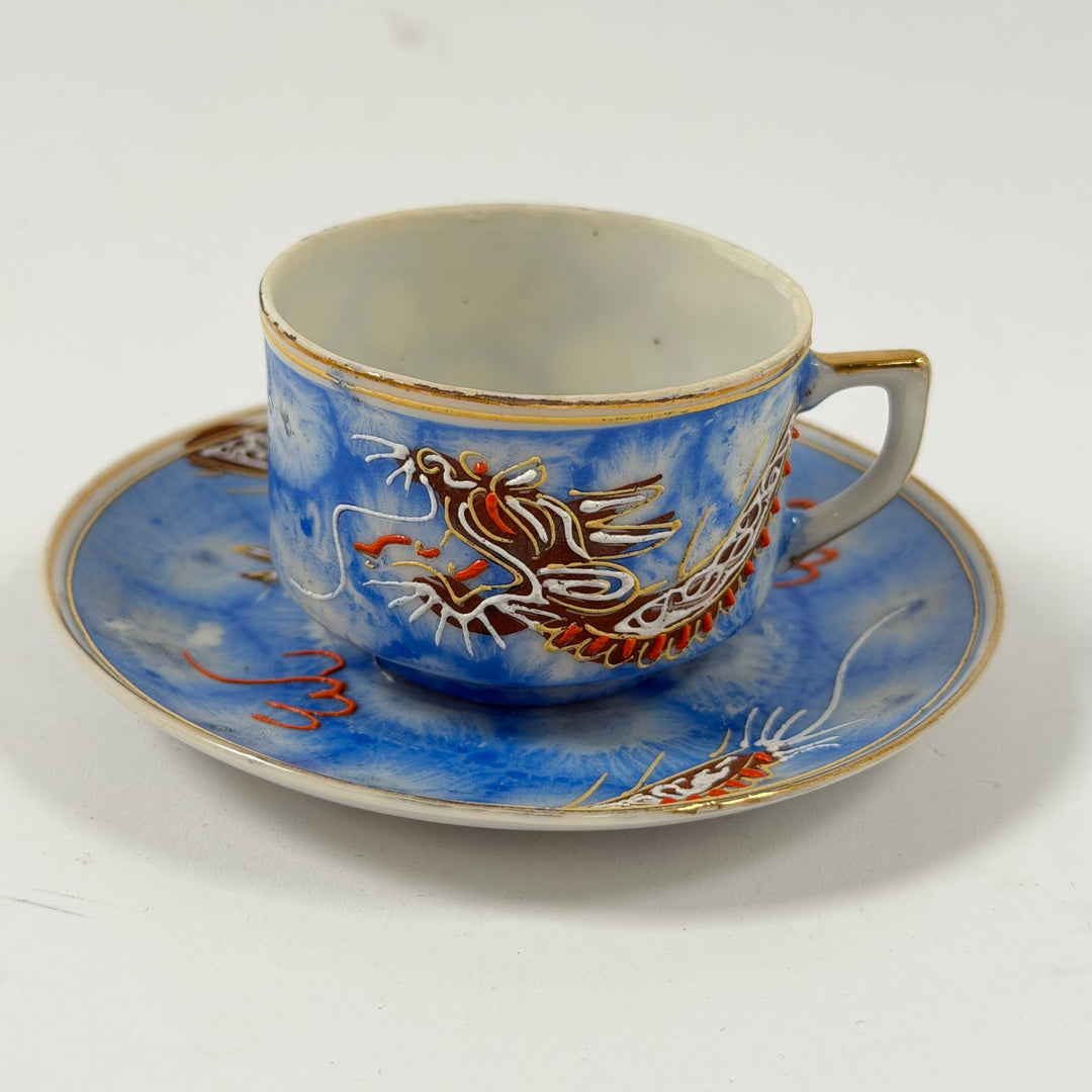Retro japanskt espressoset i porslin med drakmotiv