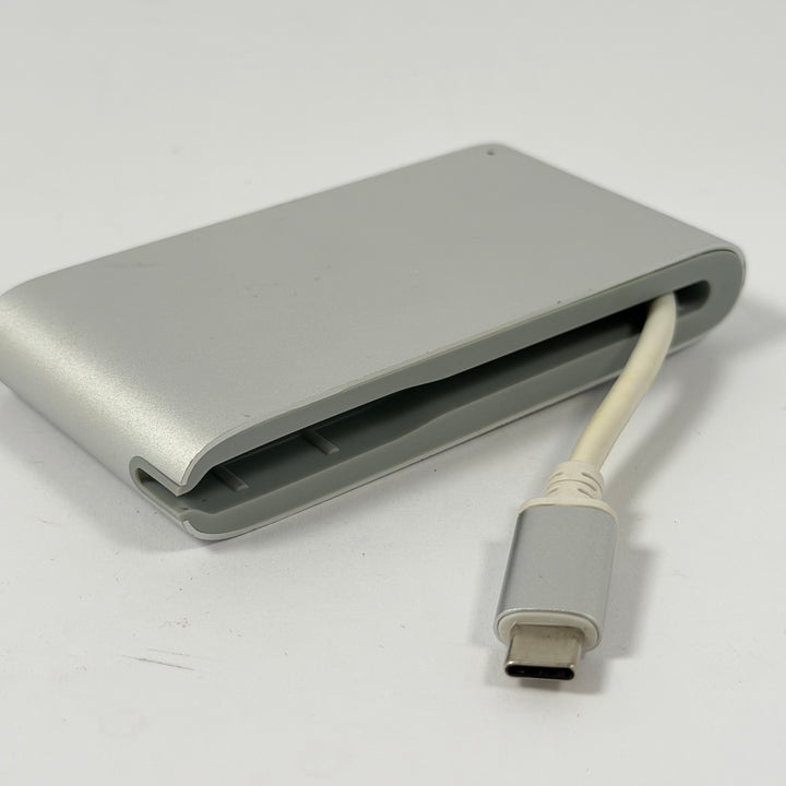 Moshi elegant silver USB C multimediadapter