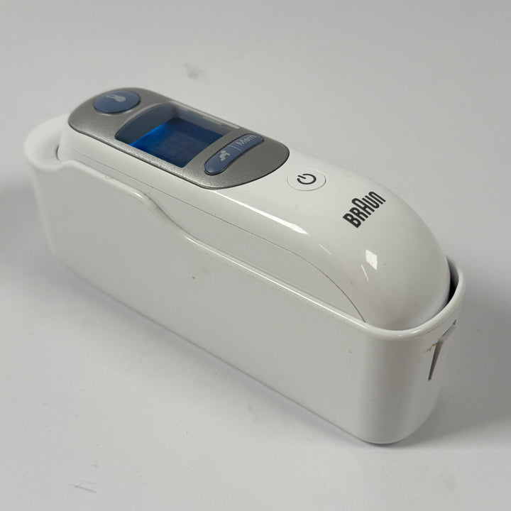 Braun digital panntermometer med belyst display