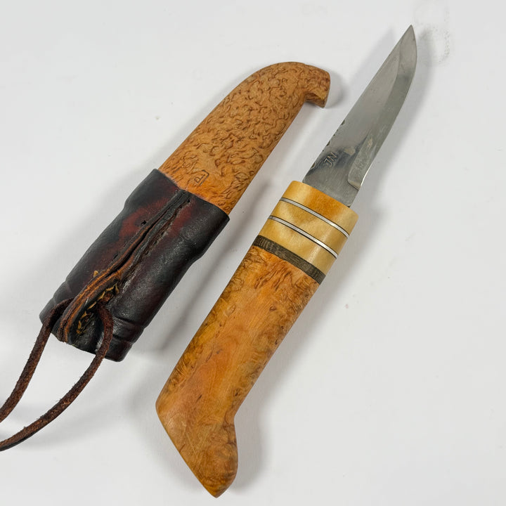 Retro handgjord jaktkniv i träskaft och slida