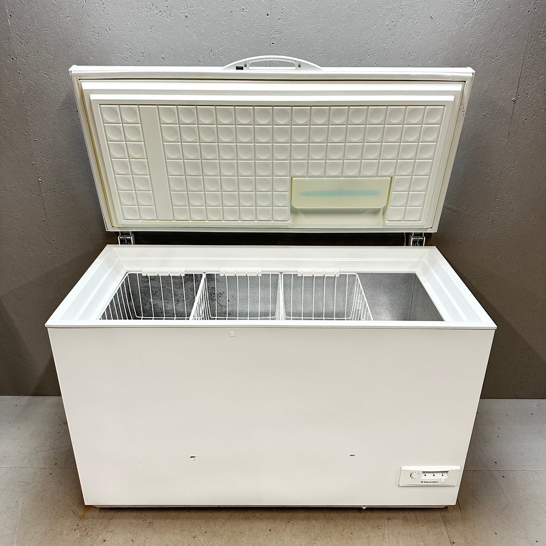 Electrolux Frysbox 299L Rymlig och Hållbar