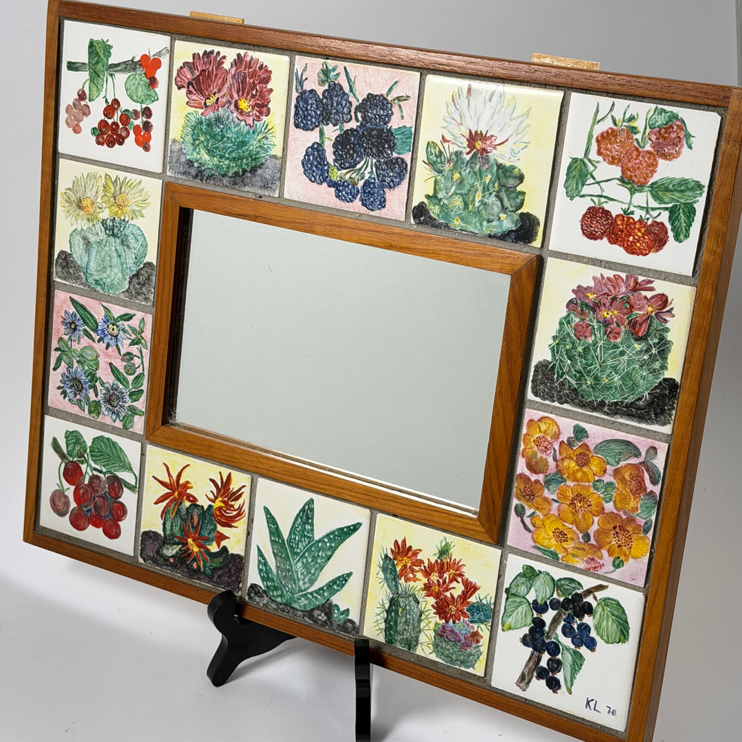 Retro väggspegel trä med kakelblommor