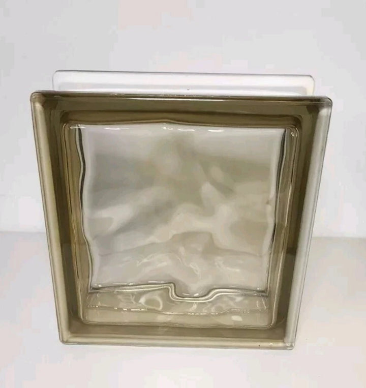 Elegant glasvas i bärnstensfärg