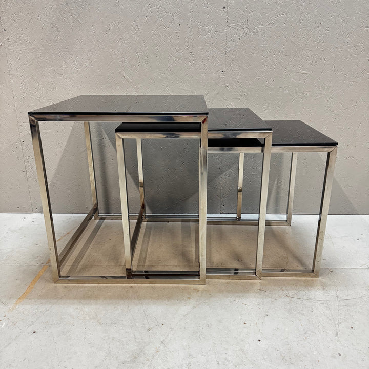 Svarta eleganta satsbord i glas