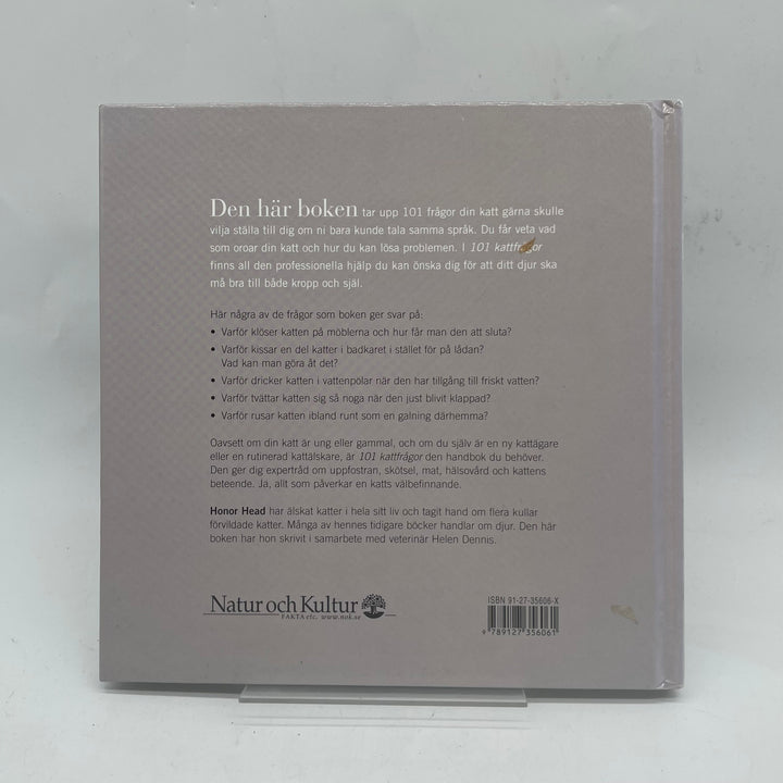 Bok "101 kattfrågor" för kattälskare i toppskick