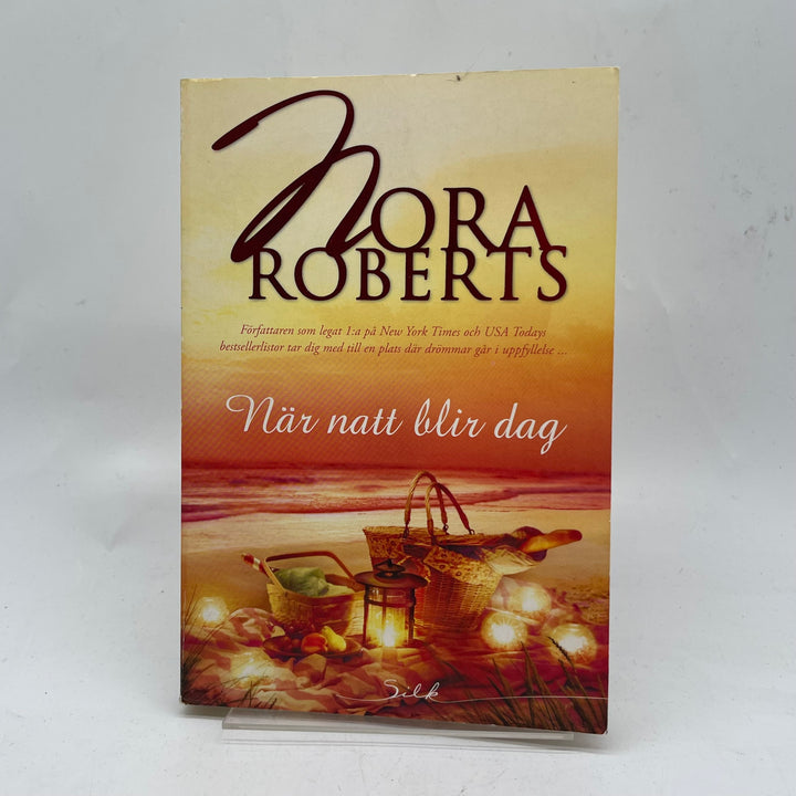 Nora Roberts roman När natt blir dag begagnad
