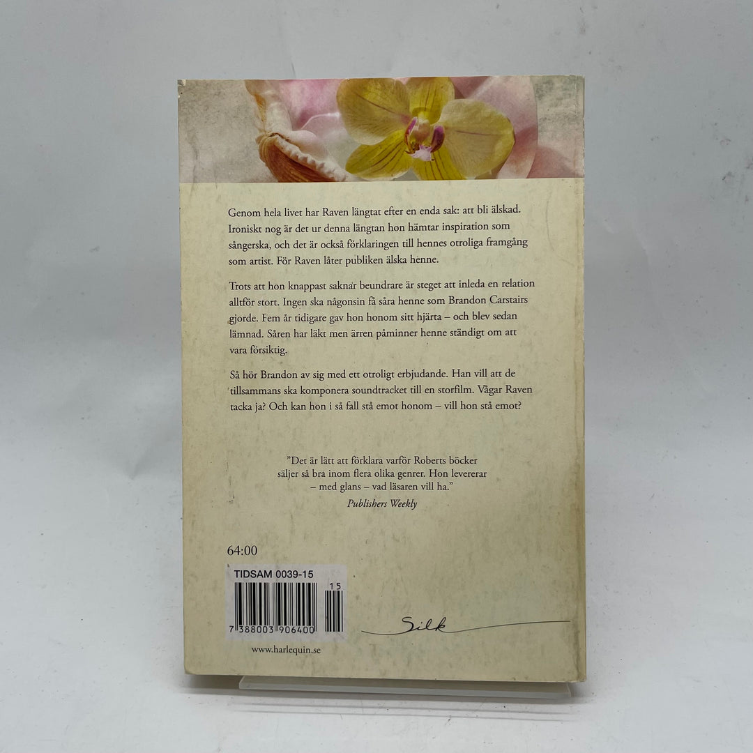 Nora Roberts Roman Nyckeln till Lycka Begagnad