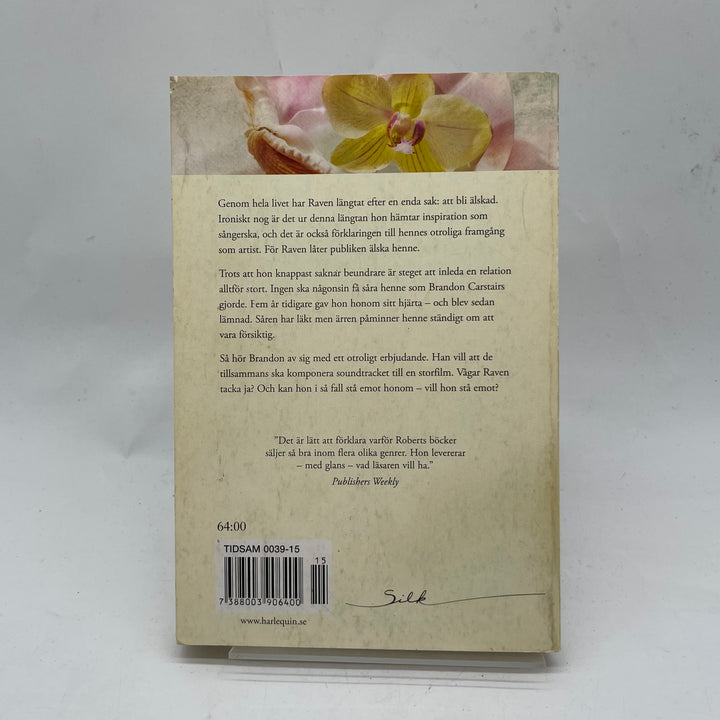 Nora Roberts Roman Nyckeln till Lycka Begagnad